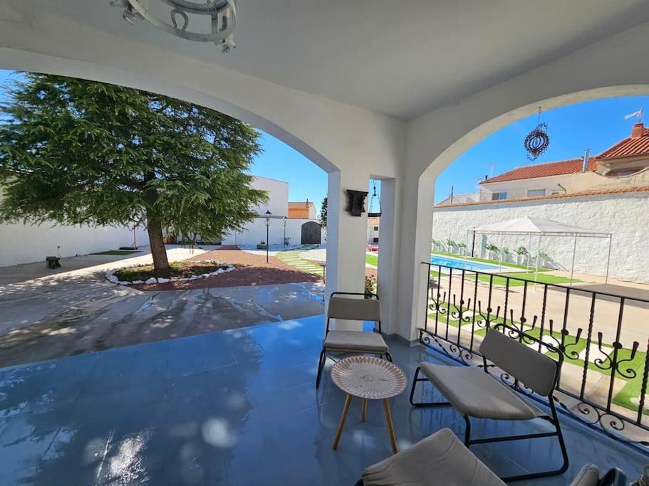 La Casa Del Arbol Villa Fuentiduena de Tajo Eksteriør billede