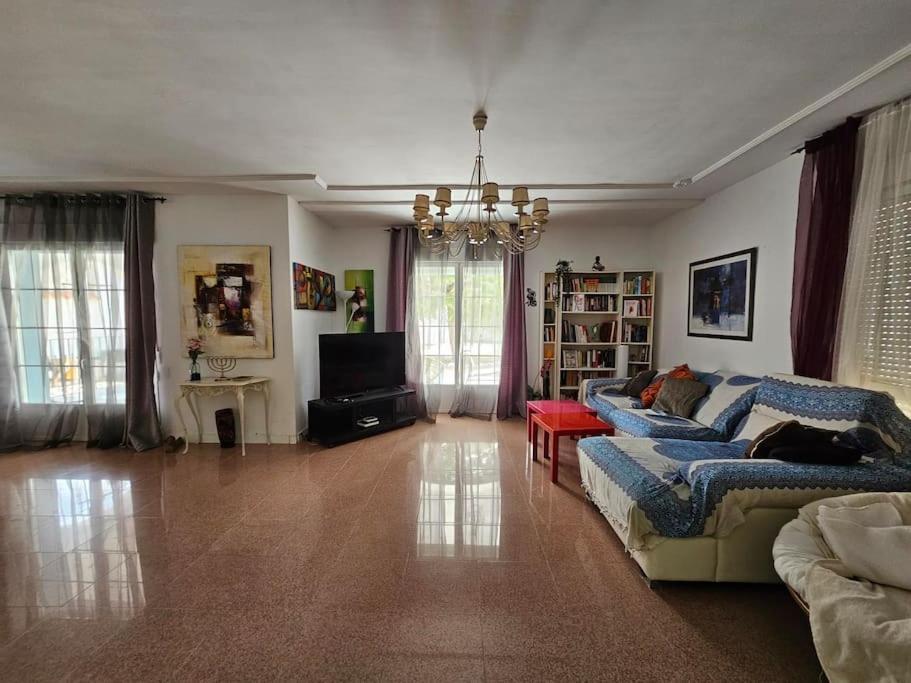 La Casa Del Arbol Villa Fuentiduena de Tajo Eksteriør billede