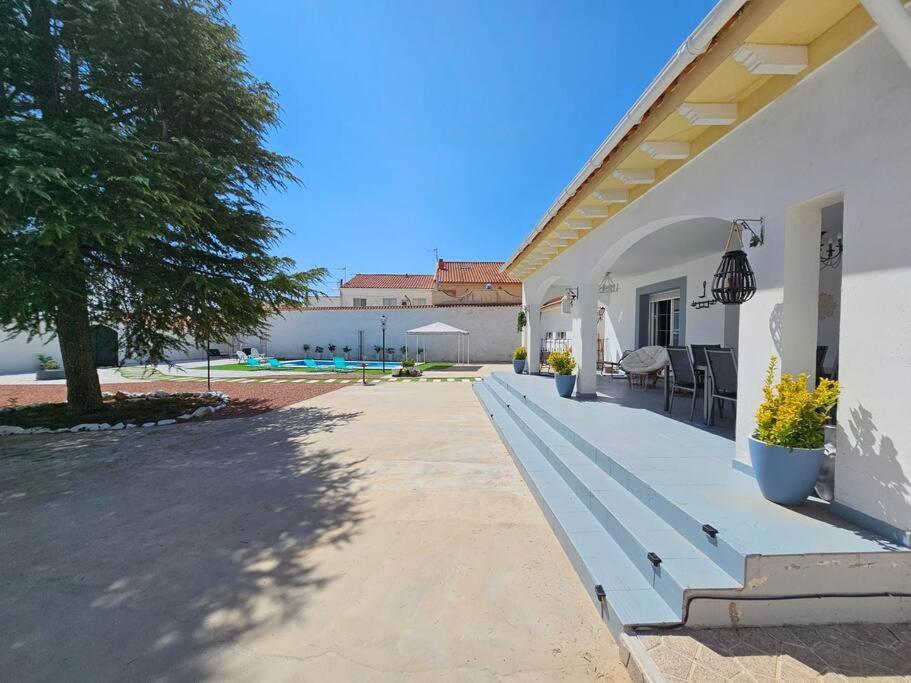 La Casa Del Arbol Villa Fuentiduena de Tajo Eksteriør billede