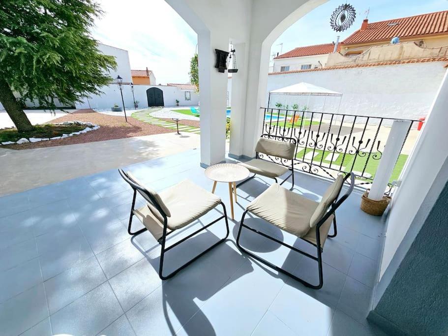 La Casa Del Arbol Villa Fuentiduena de Tajo Eksteriør billede