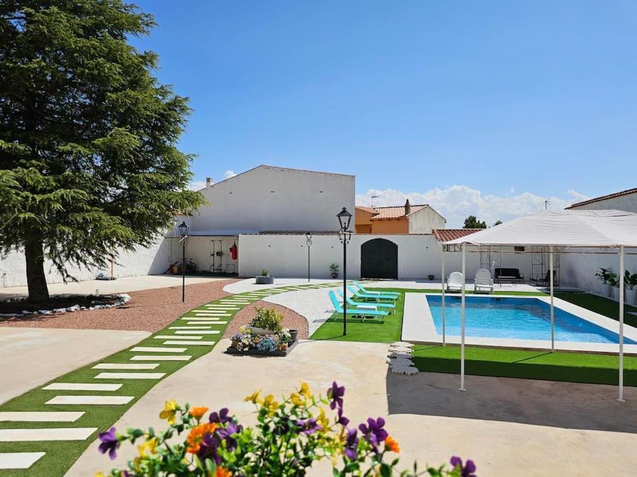 La Casa Del Arbol Villa Fuentiduena de Tajo Eksteriør billede